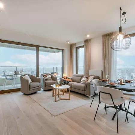 Appartamento Huswell - With Fantastic View, Terrace And Parking Ostenda